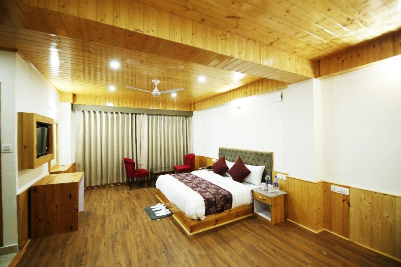 Blossom Hill Retreat Hotel Manāli Екстериор снимка