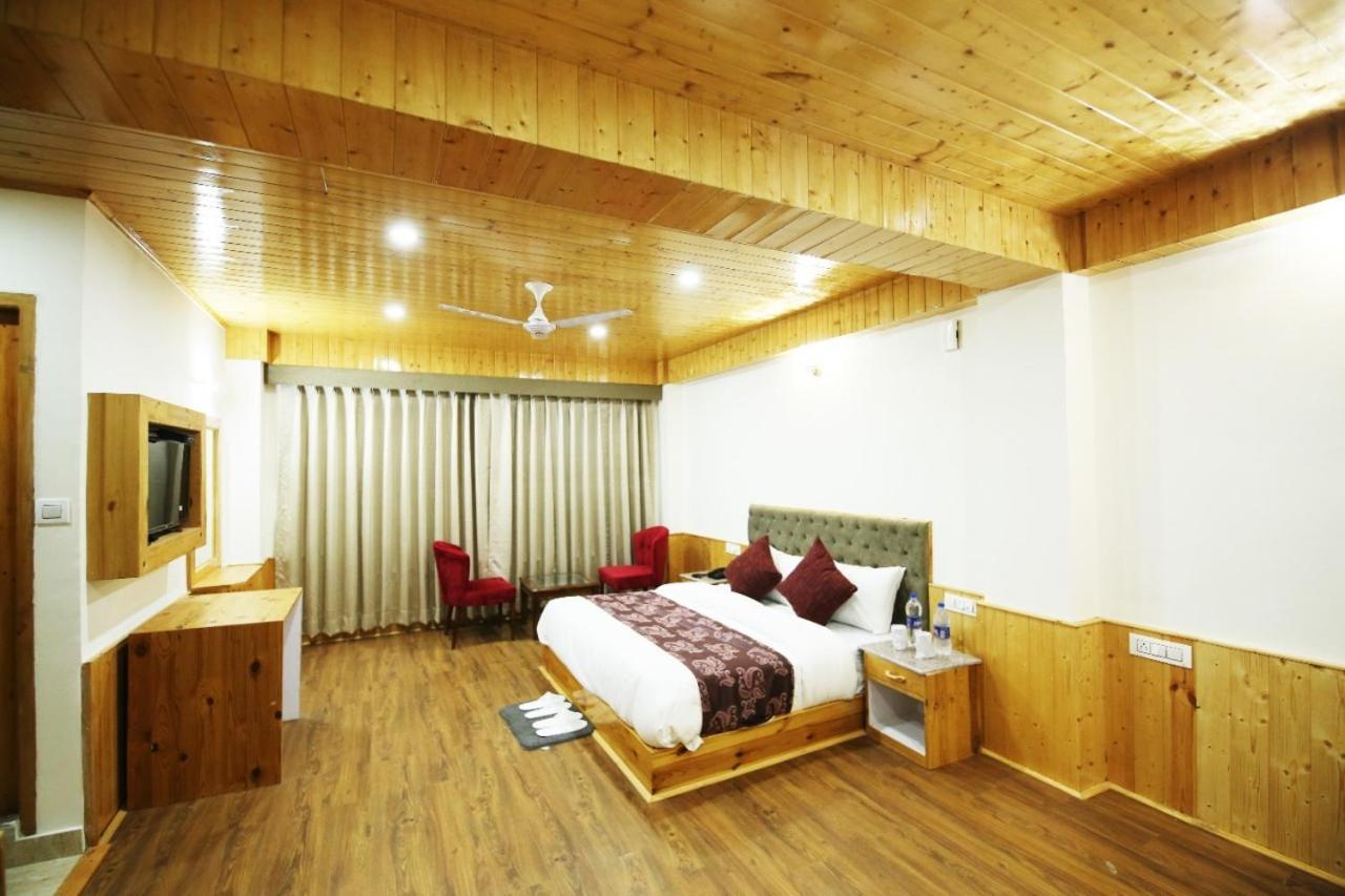 Blossom Hill Retreat Hotel Manāli Екстериор снимка